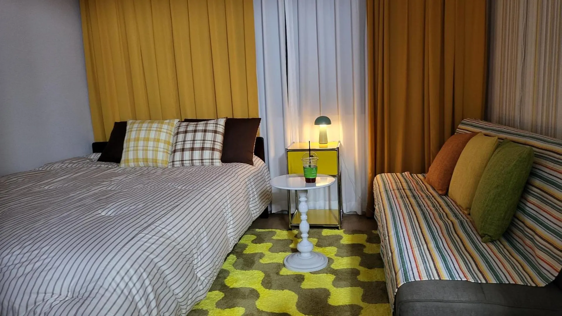 Park Stay #Hongdae Sinchon 10Min #Metro 3Min #3Beds Seoul 0*,  South Korea