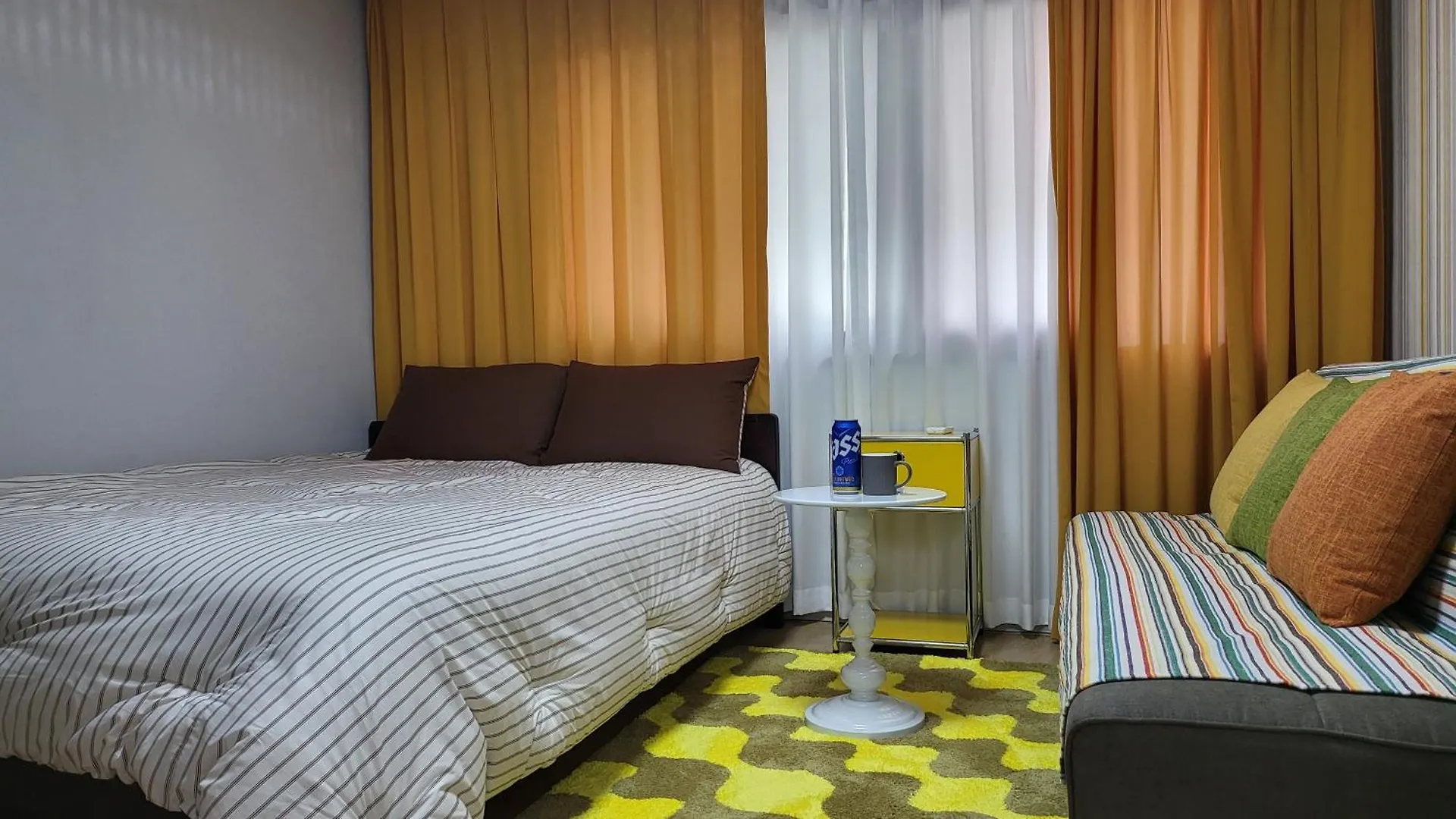 Park Stay #Hongdae Sinchon 10Min #Metro 3Min #3Beds Seoul South Korea