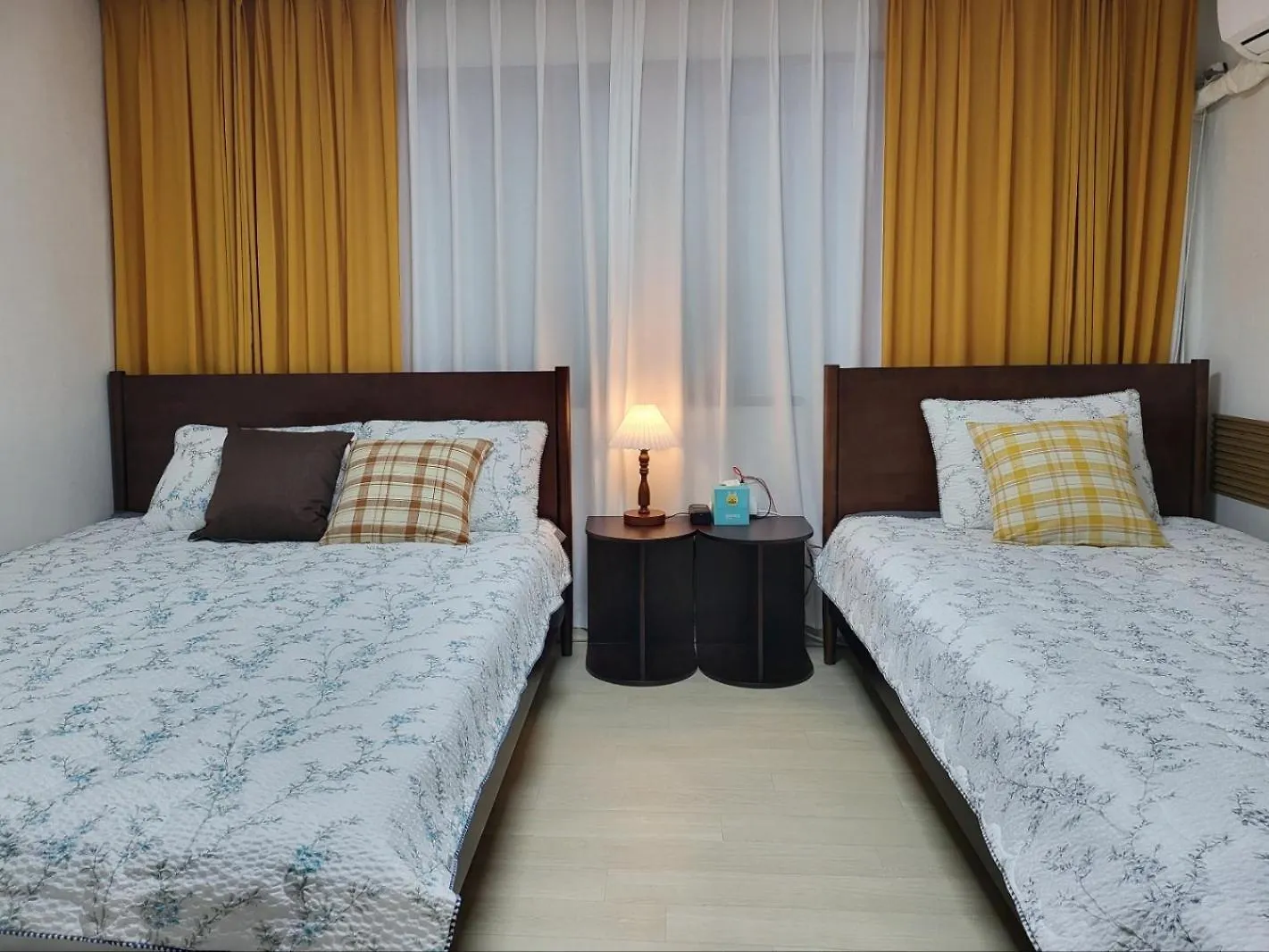 Lägenhet Park Stay #Hongdae Sinchon 10Min #Metro 3Min #3Beds Seoul